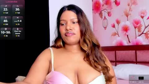 Snapshot of thais_waldrof chatting on July 30, 4:55 am Andreina online show from July 30, 4:55 am