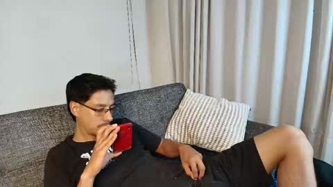 Snapshot of thaisadara24 chatting on May 15, 11:01 pm T H A I S online show from May 15, 11:01 pm