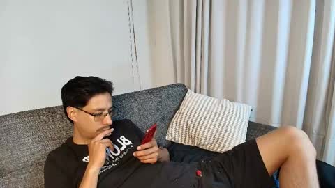 Snapshot of thaisadara24 chatting on May 15, 11:12 pm T H A I S online show from May 15, 11:12 pm