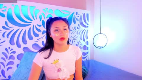 Snapshot of thalia_ecos chatting on June 3, 9:31 pm thalia_ecos online show from June 3, 9:31 pm
