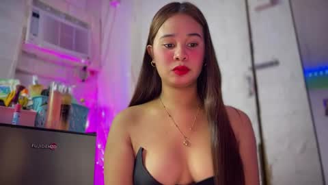 Snapshot of thalia_houston69 chatting on December 11, 1:47 am Ms. Thalia online show from December 11, 1:47 am