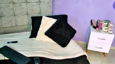 Thalia  online show from March 13, 5:19 pm