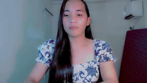 Snapshot of thalia_sunshine chatting on December 5, 11:07 pm Thalia online show from December 5, 11:07 pm