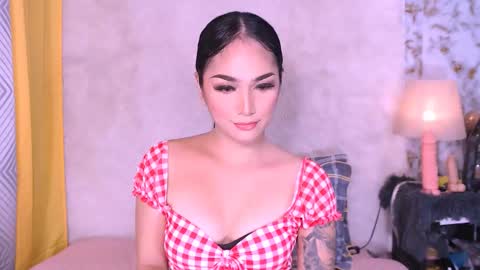 Snapshot of thalia_venture chatting on March 9, 10:08 am Thalia online show from March 9, 10:08 am