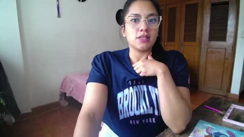    online show from October 1, 6:25 pm