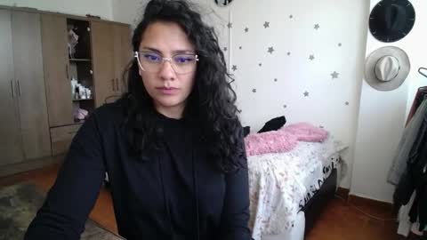    online show from October 24, 7:10 pm