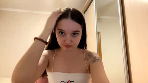 Yumi online show from March 16, 3:16 pm