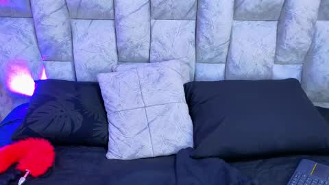 Thalia  online show from April 21, 1:42 am