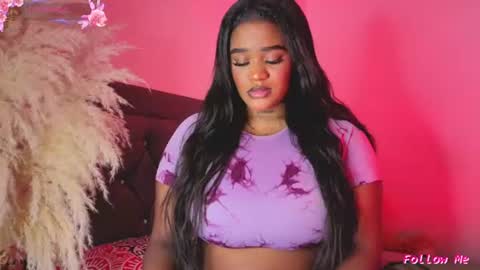 Snapshot of thalyanna_ebony chatting on June 25, 10:47 pm thalyanna_ebony online show from June 25, 10:47 pm