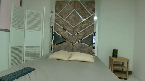 Thamara online show from September 16, 1:45 pm