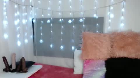 Thamara online show from January 23, 2:55 am