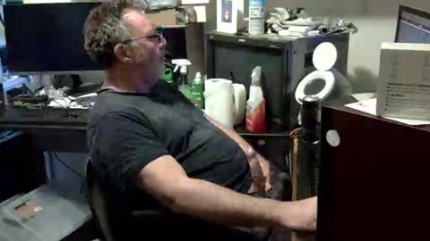 Snapshot of thang5545 chatting on October 23, 3:17 am thang5545 online show from October 23, 3:17 am