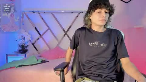 thanier_18 online show from May 28, 7:22 pm