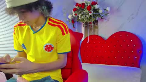 thanier_18 online show from June 17, 7:48 pm