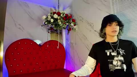 thanier_18 online show from June 24, 7:13 pm