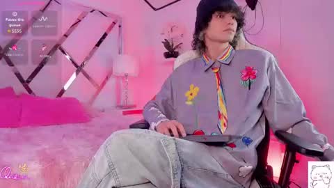 thanier_18 online show from July 5, 3:13 am