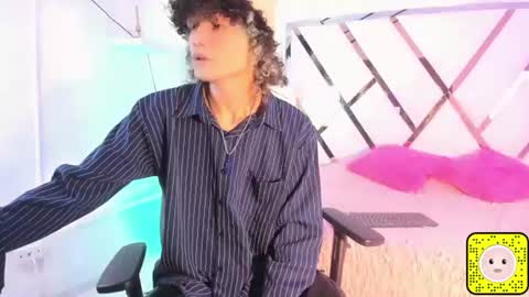 thanier_18 online show from July 23, 3:15 am