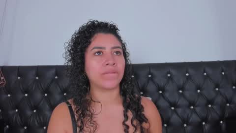 thara webstter online show from January 11, 2:47 pm