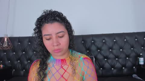 thara webstter online show from January 14, 11:42 am