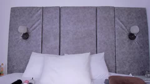 thara webstter online show from February 26, 11:42 am