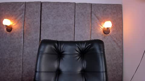 Snapshot of thara_webstter chatting on June 16, 11:46 am thara webstter online show from June 16, 11:46 am