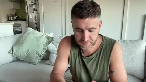 thataustralianguy11 online show from March 19, 8:07 am