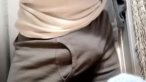 Snapshot of thatb1 chatting on February 26, 2:57 pm thatb1 online show from February 26, 2:57 pm