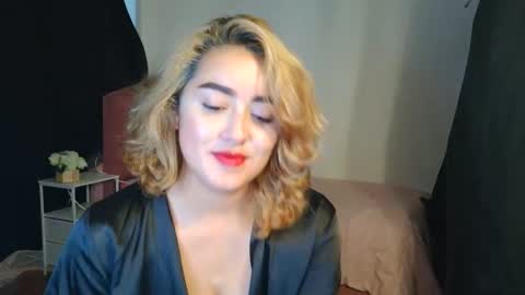   online show from November 18, 4:33 pm