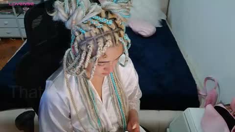   online show from January 8, 1:46 pm