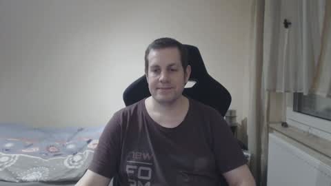 Snapshot of thatguyyeahhim chatting on February 1, 12:29 am thatguyyeahhim online show from February 1, 12:29 am