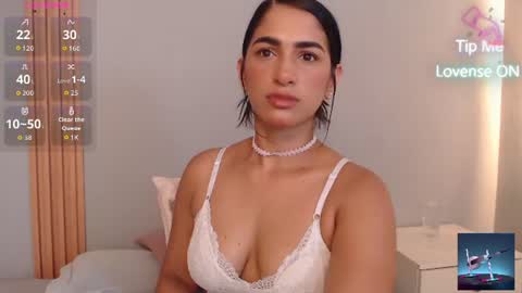 Snapshot of thayssa_ross chatting on June 22, 3:31 pm THAYSSA ROSS online show from June 22, 3:31 pm