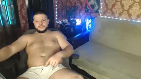 Snapshot of the_avengersgth chatting on November 15, 12:30 am thor lord online show from November 15, 12:30 am