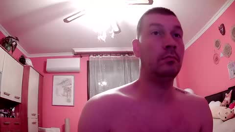Snapshot of the_bee16 chatting on June 22, 7:16 am the_bee16 online show from June 22, 7:16 am