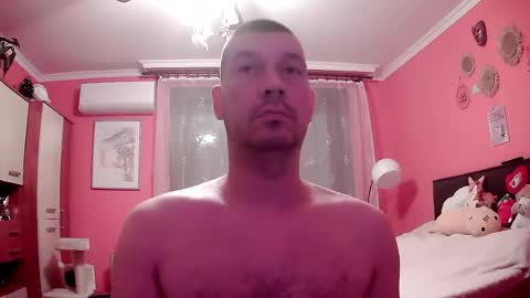 Snapshot of the_bee16 chatting on July 20, 7:44 am the_bee16 online show from July 20, 7:44 am