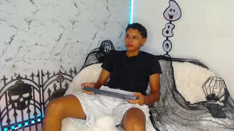 Sean OPry   online show from October 5, 4:27 pm