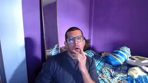 Snapshot of the_elemental_cb chatting on December 3, 6:39 pm Sir. Anderssen online show from December 3, 6:39 pm