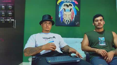 SCOTT  THEO  KAMERON  GENDERSON online show from October 30, 2:35 am