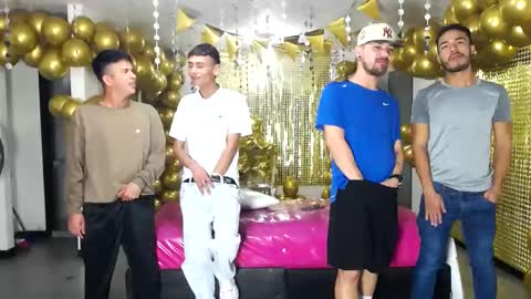 Snapshot of the_goodfellas chatting on December 22, 9:53 pm the goodfellas online show from December 22, 9:53 pm