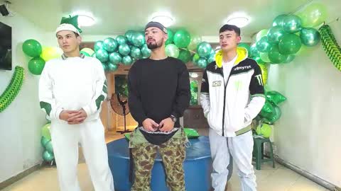 Snapshot of the_goodfellas chatting on March 2, 11:09 pm the goodfellas online show from March 2, 11:09 pm