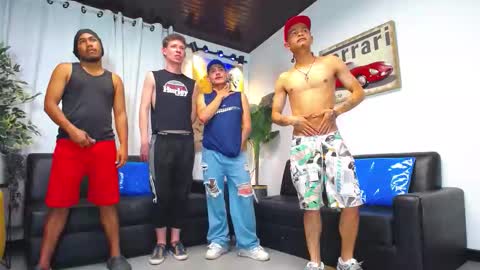 Snapshot of the_goodfellas chatting on November 22, 8:19 pm the goodfellas online show from November 22, 8:19 pm