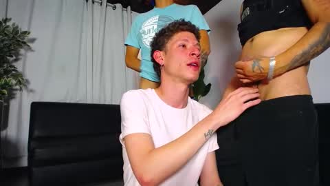 Snapshot of the_goodfellas chatting on November 23, 8:08 pm the goodfellas online show from November 23, 8:08 pm