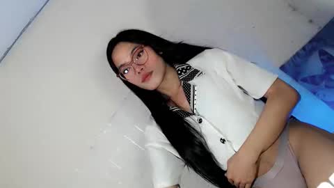 the_horny_bella online show from March 17, 2:09 pm