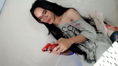 the_horny_bella online show from April 24, 2:19 pm