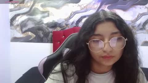 Snapshot of the_jhones chatting on August 8, 7:27 pm the_jhones online show from August 8, 7:27 pm