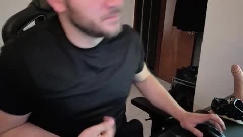 Snapshot of the_king74 chatting on September 23, 9:40 pm the_king74 online show from September 23, 9:40 pm