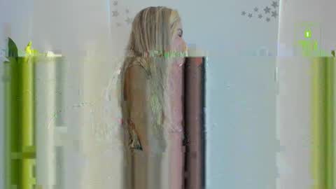 Snapshot of the_little_mia chatting on May 12, 8:39 pm MIA JP online show from May 12, 8:39 pm