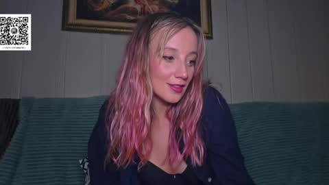 Snapshot of the_pussy_boulevard chatting on April 25, 1:30 am Anna online show from April 25, 1:30 am
