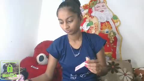 Snapshot of the_right_girl chatting on December 31, 8:04 am Suzan Sexy online show from December 31, 8:04 am