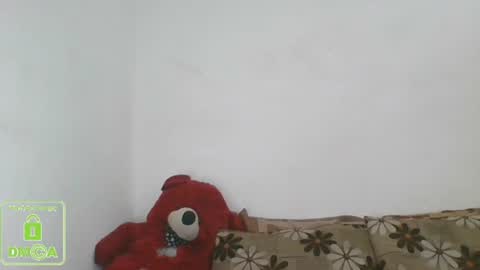 Snapshot of the_right_girl chatting on January 13, 3:45 am Suzan Sexy online show from January 13, 3:45 am