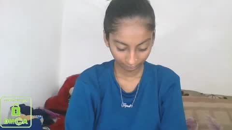 Snapshot of the_right_girl chatting on January 26, 8:14 am Suzan Sexy online show from January 26, 8:14 am